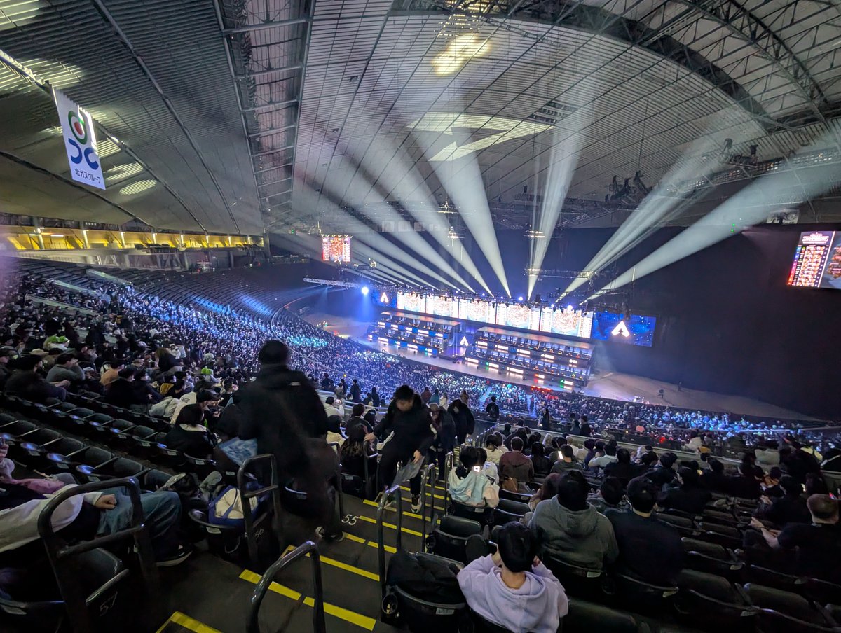 im_b_rad tweet media