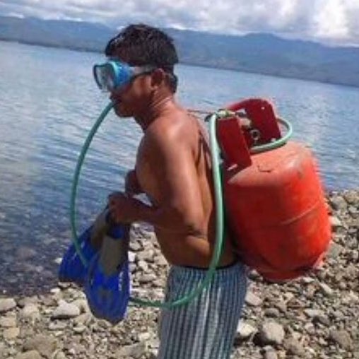 Arrascaeta esperando qualquer contato mínimo pra mergulhar e o juiz marcar pênalti/falta: