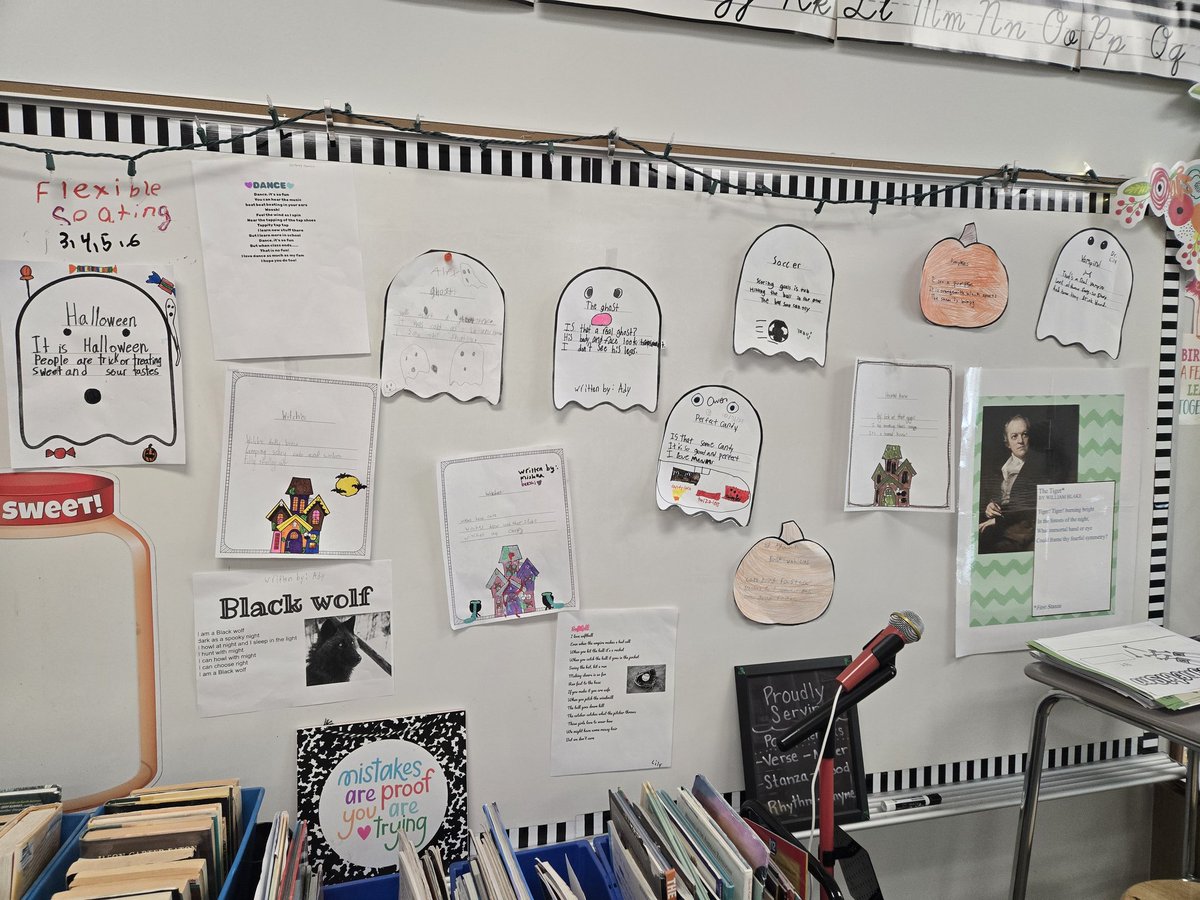 What a fun day in 4th grade. Our annual poetry slam is always so much fun. A shining moment for our 4th grade stars for sure!!! 🌟🌟👏🎤📙