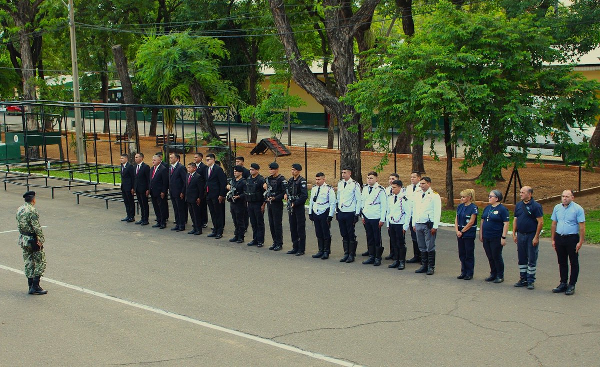 py_rep's tweet image. Cobertura de Seguridad a Su Altesa Alberto II Príncipe Soberano de Mónaco por parte del personal de las Fuerzas Armadas de la Nación y Entidades del Estado.

🇵🇾 +Info en: facebook.com/share/p/17TTBM…