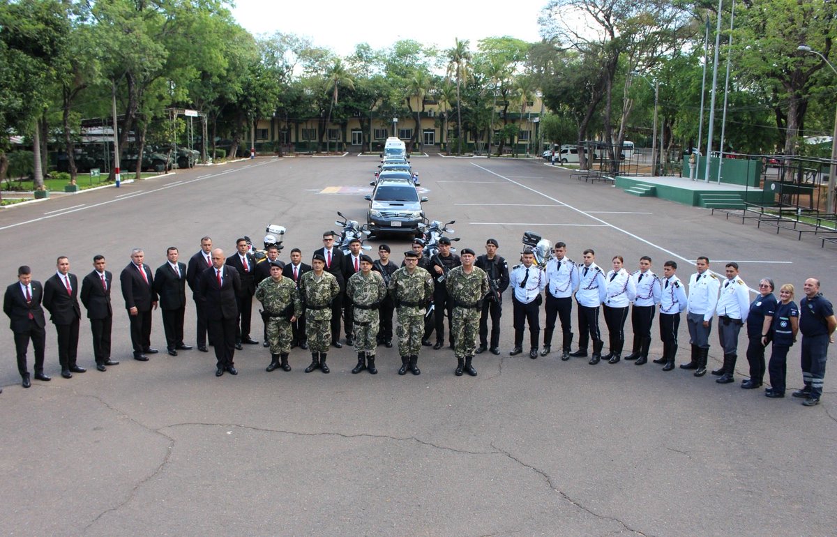 py_rep's tweet image. Cobertura de Seguridad a Su Altesa Alberto II Príncipe Soberano de Mónaco por parte del personal de las Fuerzas Armadas de la Nación y Entidades del Estado.

🇵🇾 +Info en: facebook.com/share/p/17TTBM…