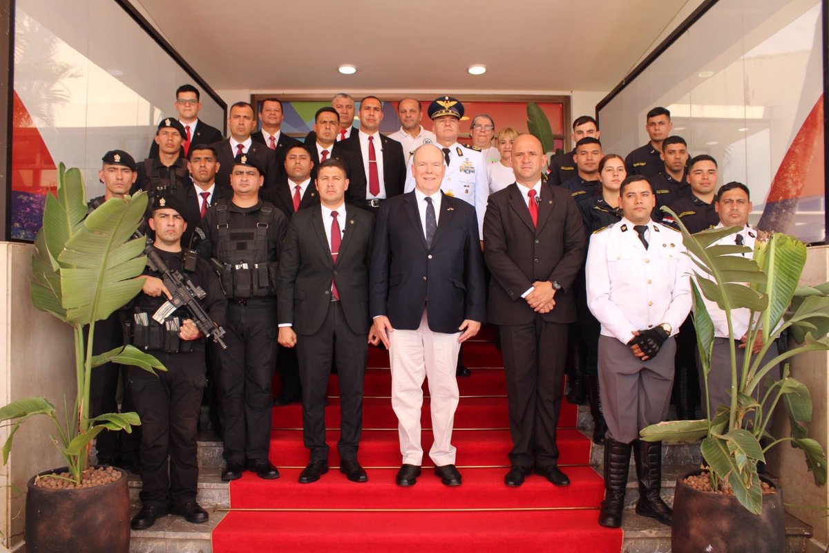 py_rep's tweet image. Cobertura de Seguridad a Su Altesa Alberto II Príncipe Soberano de Mónaco por parte del personal de las Fuerzas Armadas de la Nación y Entidades del Estado.

🇵🇾 +Info en: facebook.com/share/p/17TTBM…