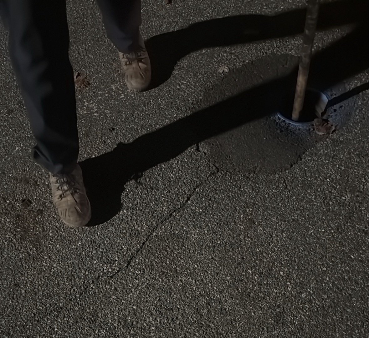 PVWC's tweet image. 🚧 #PatersonNJ: PVWC crews are repairing an 8" water main at 9 Carrelton Dr. Expect low pressure, discoloration, or service interruption.

💧 After service returns, run cold water from your lowest tap until clear.
#PVWC #WaterService