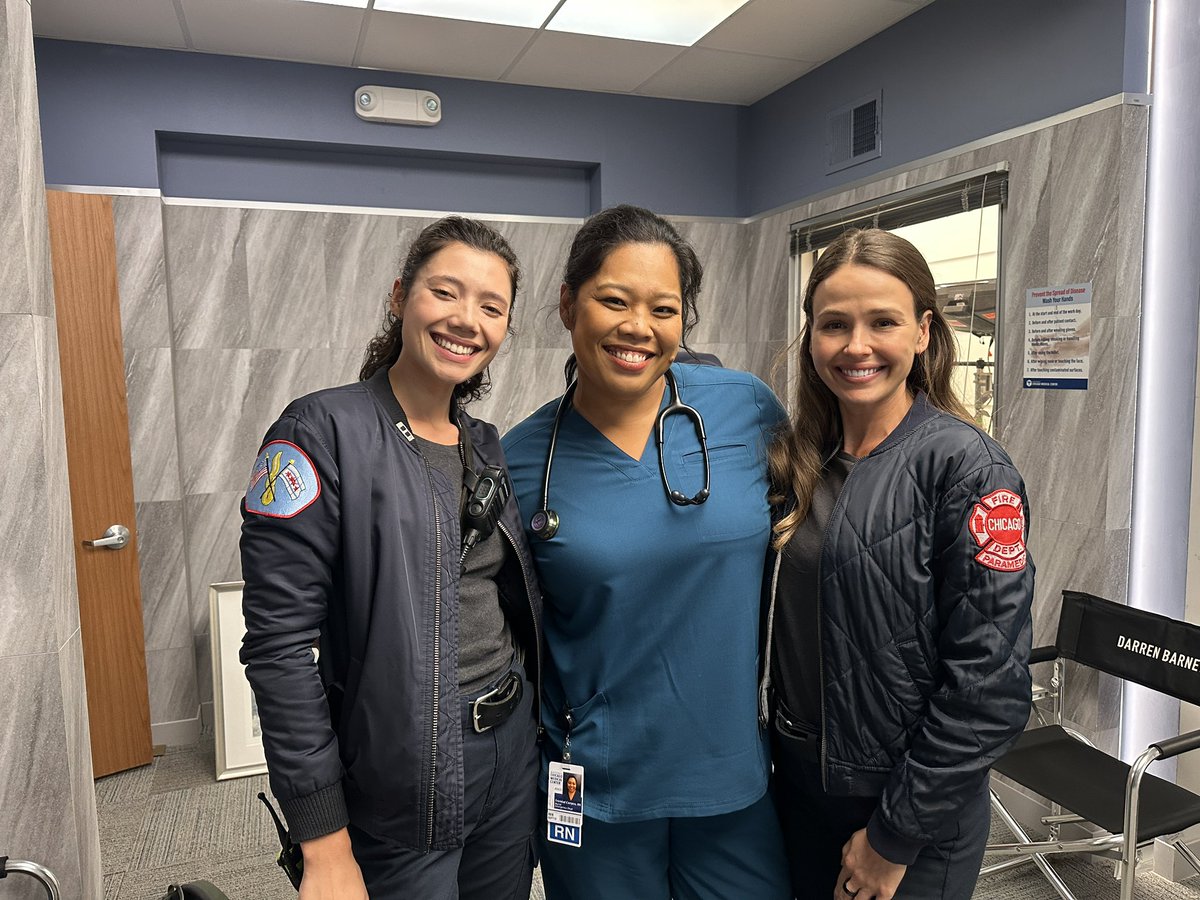 Love our 🔥 ladies! We always love a mini crossover. <a href="/jocelynhudonx/">Jocelyn Hudon</a> <a href="/WolfEnt/">Wolf Entertainment</a> #ChicagoMed