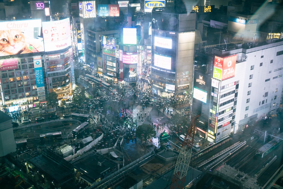 ハロウィンの夜、すこしクローズドで開催したKAMADO TALK 002が無事終わりました！🎃

今回のテーマは「神経美学×防災」で「いつか来るそのときを想像すること」を軸に神経美学 研究者／KAMADO Project監修者の石津智大さんにお話を頂きました。<a href="/tmitter/">石津智大 Tomohiro Ishizu</a> 

➡️つづき