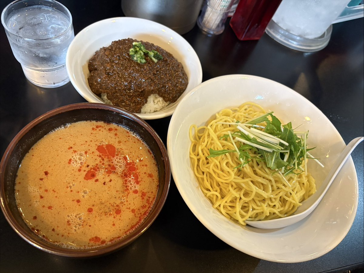 おはようございます☀
11月6日（木）☁️

本日は滋賀の栗東へ行きます✨
🚗ぶぃーん💨中古車購入へ✨

渋滞もありありだ🚗

さて、本日もよろしくお願いします🧡

問題【栗鼠】何と読む？✨