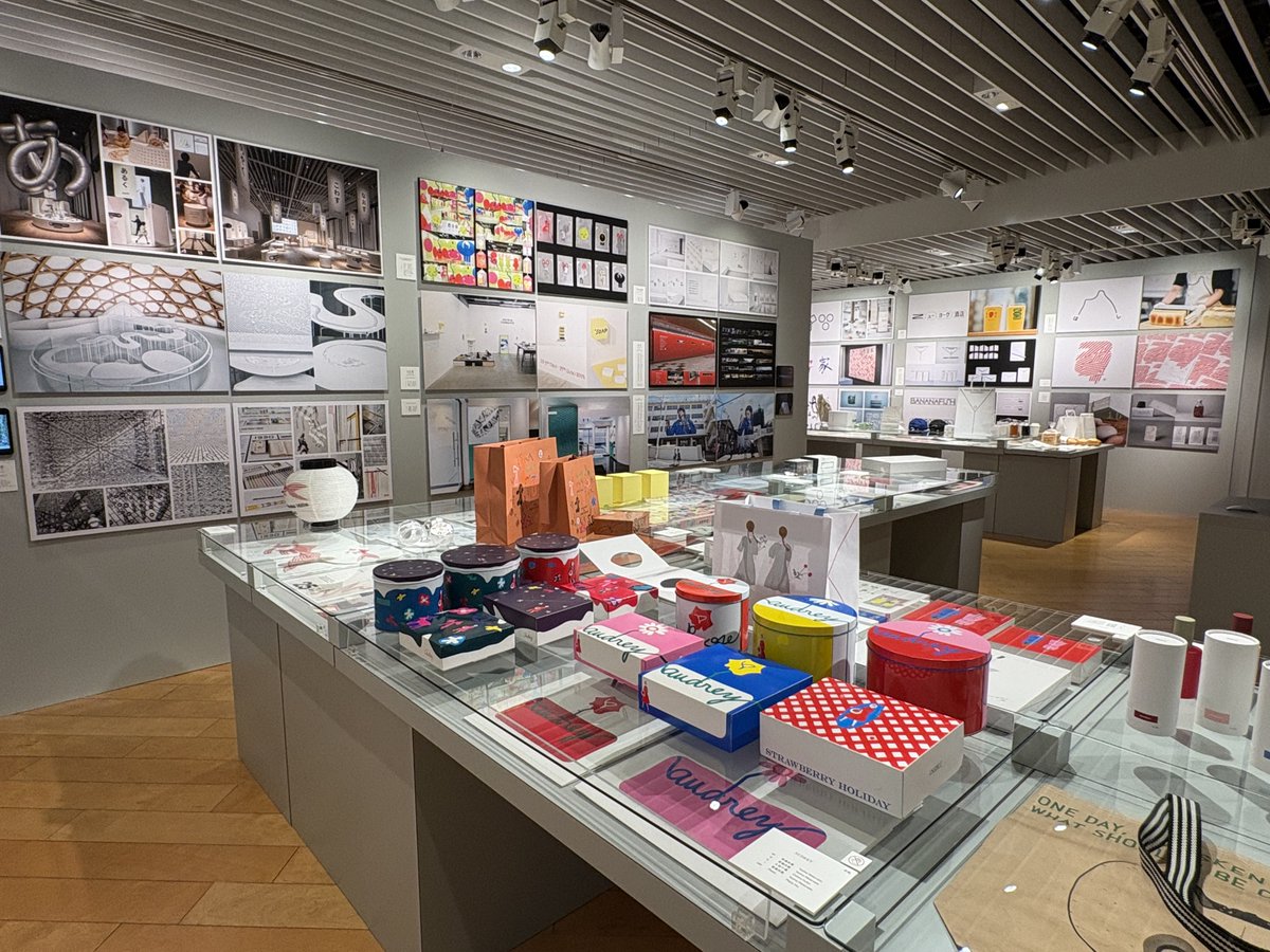 ggg_gallery's tweet photo. □■＜日本のアートディレクション展 2025＞ 明日閉幕！■□

受賞作品をはじめ、様々なメディアの個性あふれる作品の数々を一挙にご覧いただける #日本のアートディレクション展2025 もまもなく終了です。お見逃しなく！

会期:明日11/29(土)まで
時間:11:00-19:00

https://t.co/gdwg2FznEe https://t.co/OhF0xnucUy