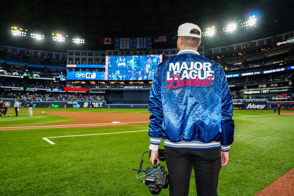 Can’t be mad I’m livin’ my dream…