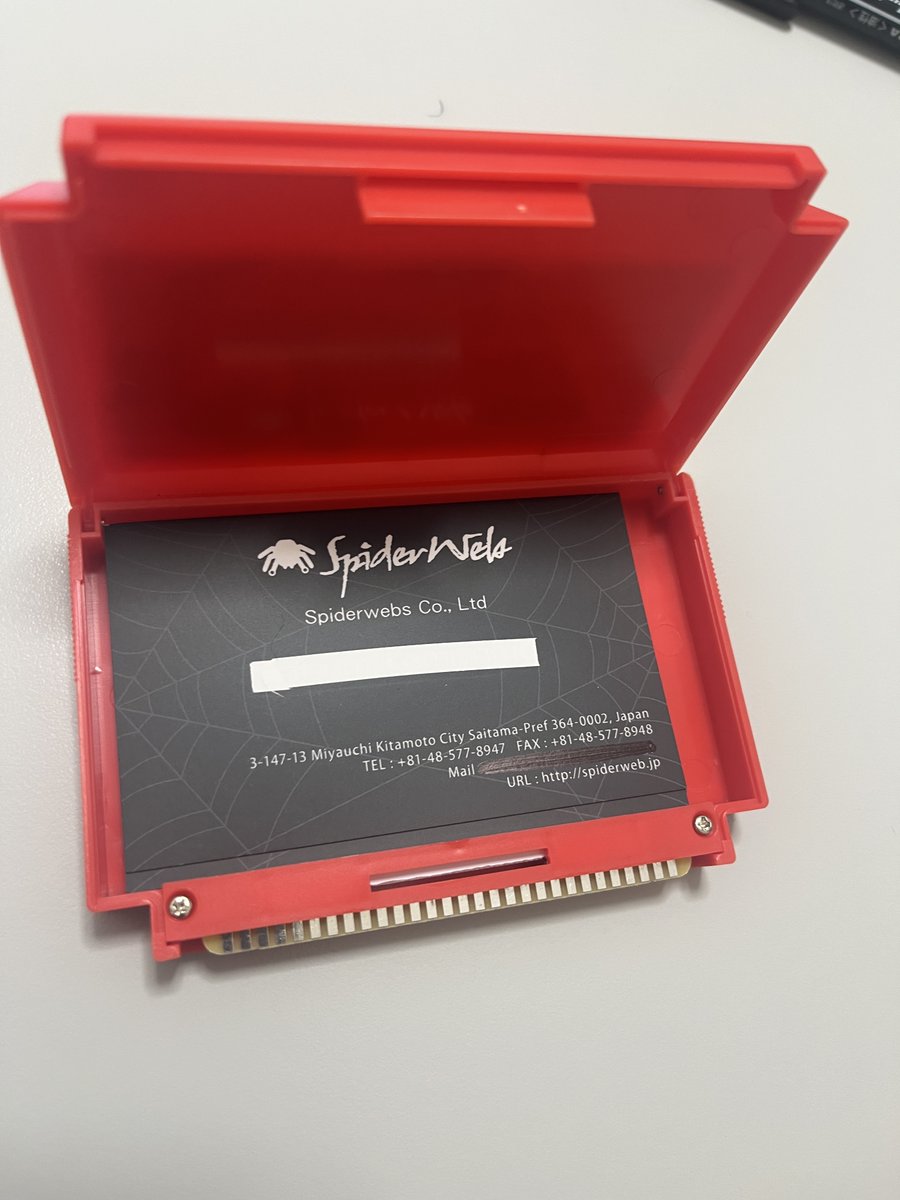 今日は『ロックマン２』とともに出勤!!!

ファミリーカセットケースは名刺入れにピッタリ👍

ロックマン２ファミリーカセットケース
spiderweb.jp/s/41t

✨推しカセぴったりケース✨
spiderweb.jp/s/41l

#レトロゲーム