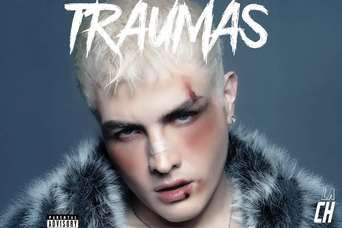 🎭💔 #PokerMan libera sus “TRAUMAS” 💿🔥

El cantante mexicano y conductor de Telehit presenta su nuevo álbum “TRAUMAS”, un viaje emocional con 19 canciones que mezclan el Gay-Punk, la nostalgia dosmilera y la electrónica actual. ⚡🎶
👉 lachaqueta.news/2025/10/27/pok…