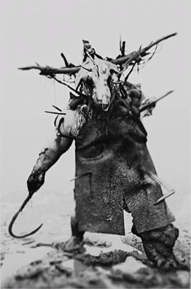 Today’s FPS enemy is the Butcher from Hunt: Showdown!