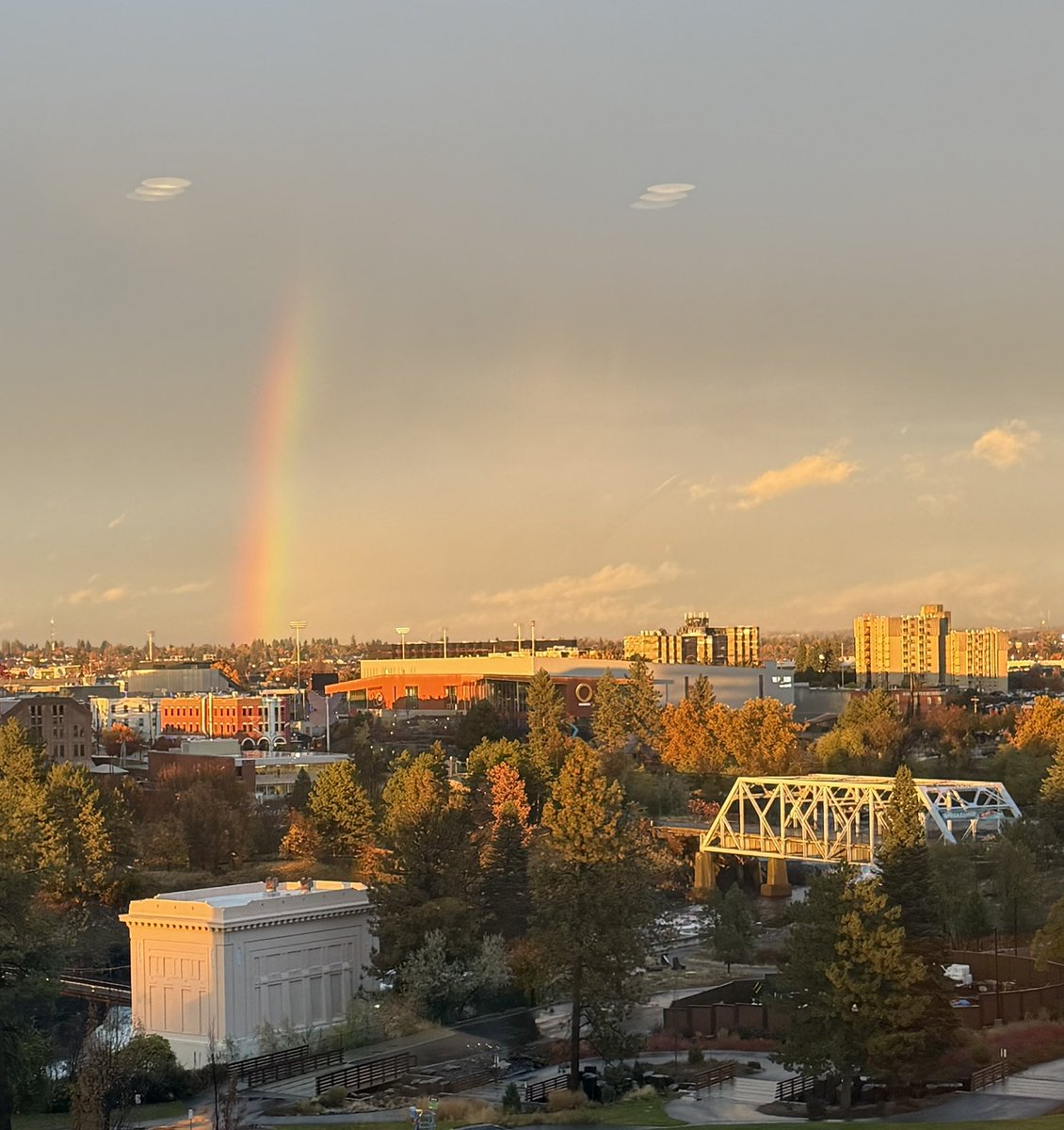 MayorSpokane's tweet image. View from my @SpokaneCity office this afternoon. #Spokane is  experiencing a beautiful autumn. #fallcolors