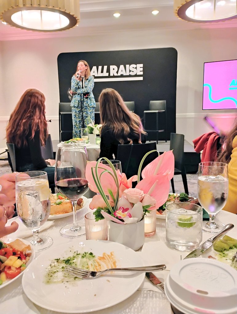 kar_n_twitts's tweet photo. This is what's up tonight! .@AllRaise 👩🏽🎤 #AllRaise #Summit https://t.co/sR66LG6c2M