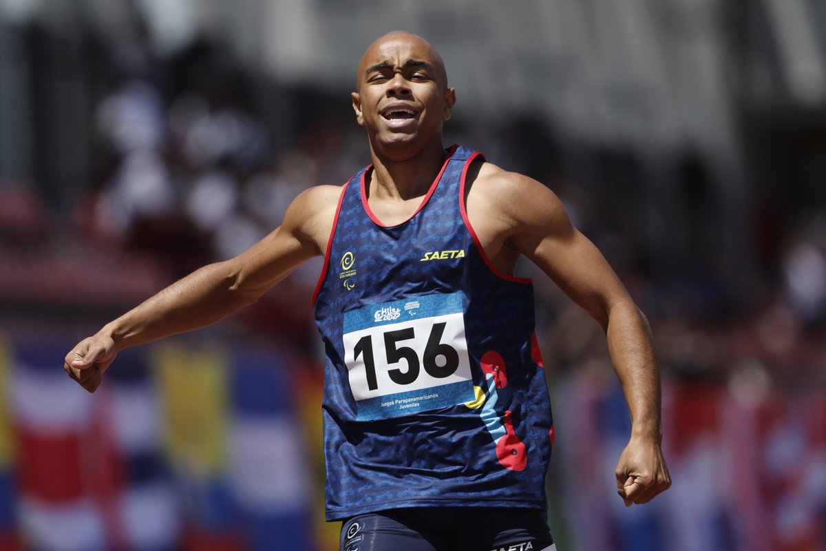 MinDeporteCol's tweet photo. 🧵 Finalizó el para atletismo en #Chile2025 con 24 oros para el país y un derroche de talento. 💪🏼🤯

Las últimas cuatro medallas estuvieron a cargo de:

🥇Juan David Girón, quien con calidad y entrega registró 50.55 segundos en los 400 m T20. https://t.co/Qg0jXWMmvR