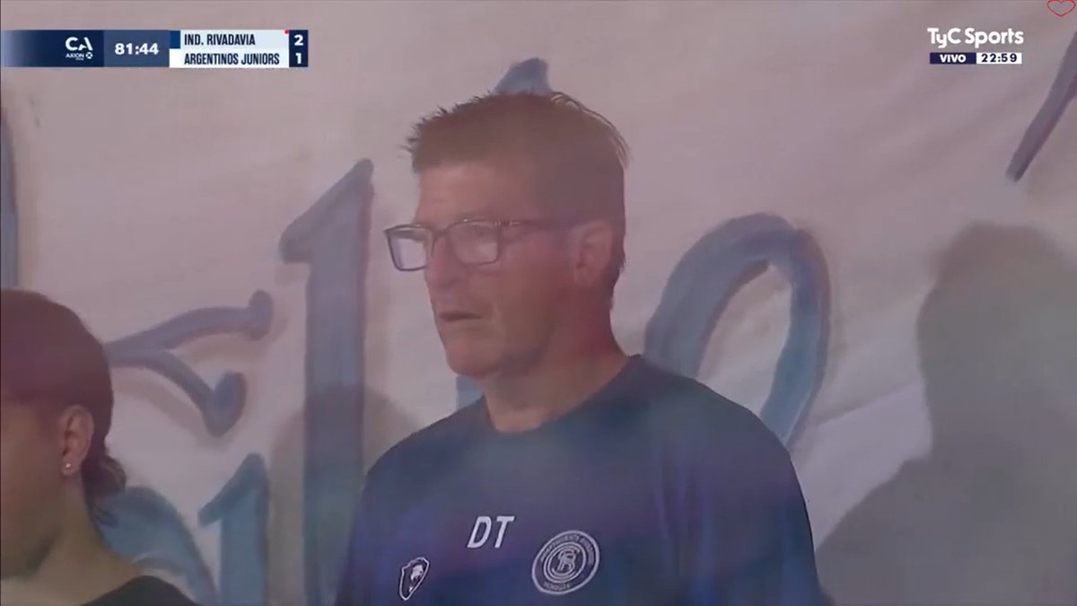 Estoy llorando, lo echaron a Berti y en vez de irse al vestuario APARECIÓ EN LA POPULAR CON TODOS LOS HINCHAS 🐐🐐🐐🐐