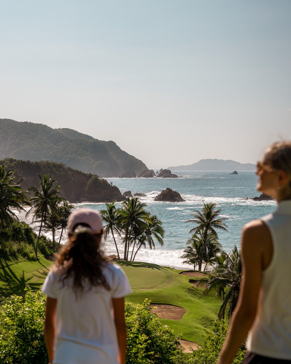 FSTamarindo's tweet image. Lessons in patience, precision, and play—family edition. Tamarindo offers the perfect course for a touch of friendly competition, laughter between swings, and memories that linger long after the final putt. Ready to play?

#FSTamarindo #ExperienceFS​ #TamarindoGolf