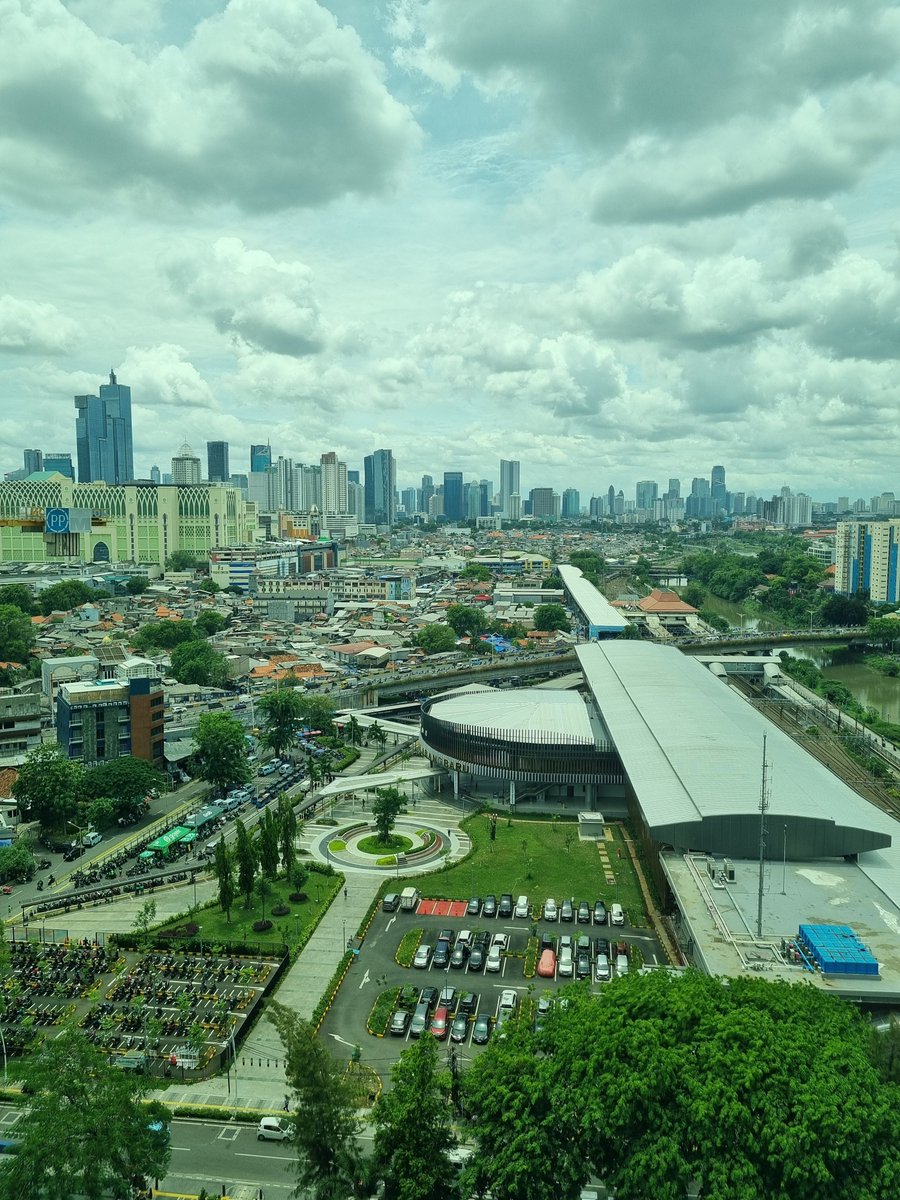 St Tanah Abang Baru from the top.
Mantap!