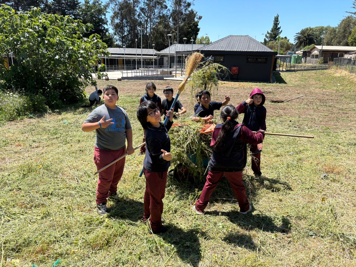 Escuela El Convento tweet media