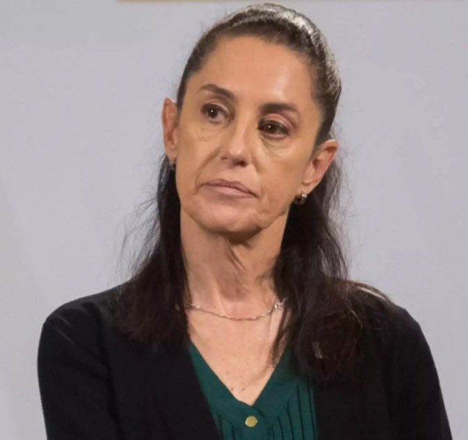 eduardomenoni's tweet image. Levanta la mano 🙋🏻‍♂️ si también piensas que el comunismo es una gran organización criminal: