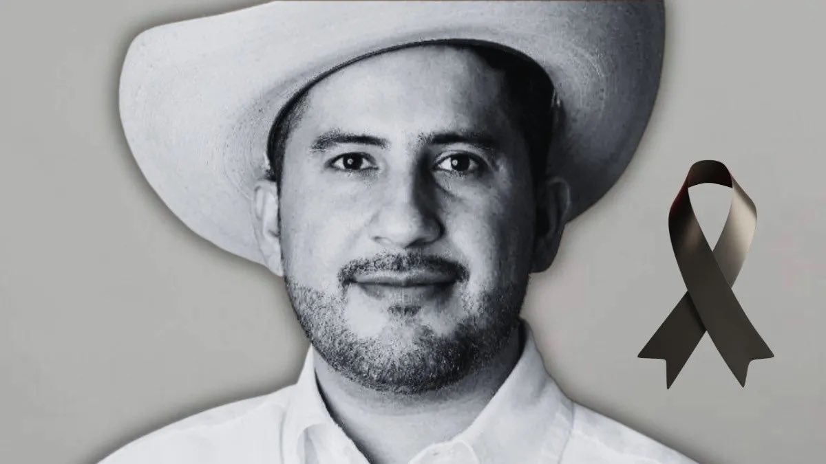 eduardomenoni's tweet image. Levanta la mano 🙋🏻‍♂️ si también piensas que el comunismo es una gran organización criminal: