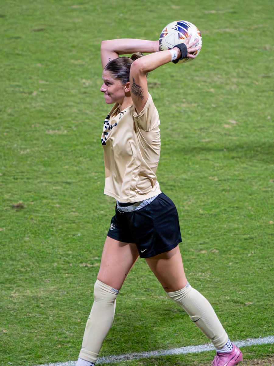 CUBuffsSoccer's tweet image. Time to take it back 

#SideBeforeSelf // #GoBuffs