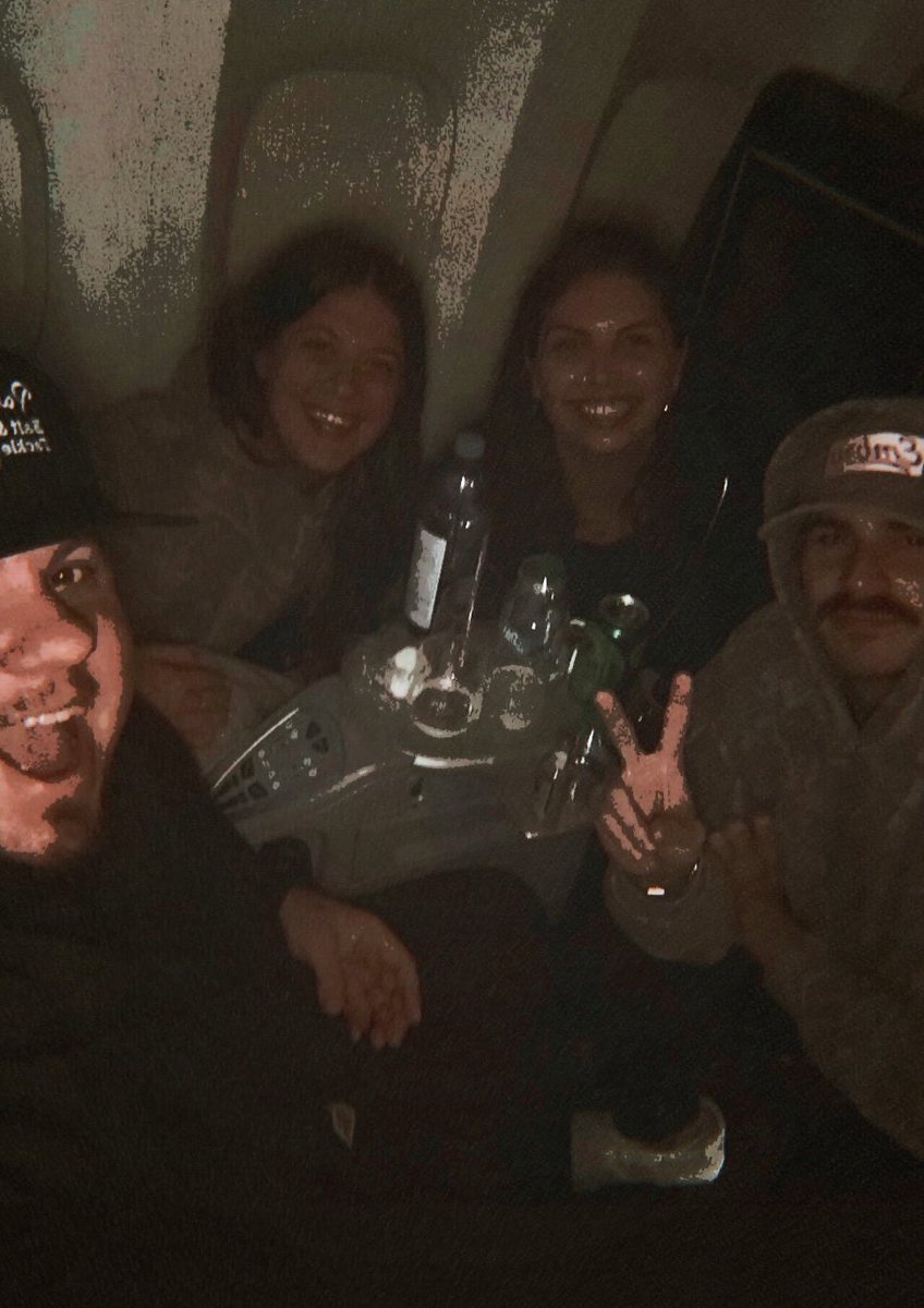 AnObservantEgo's tweet image. ⠀

⠀ ⠀maui for a quick trip ✈️