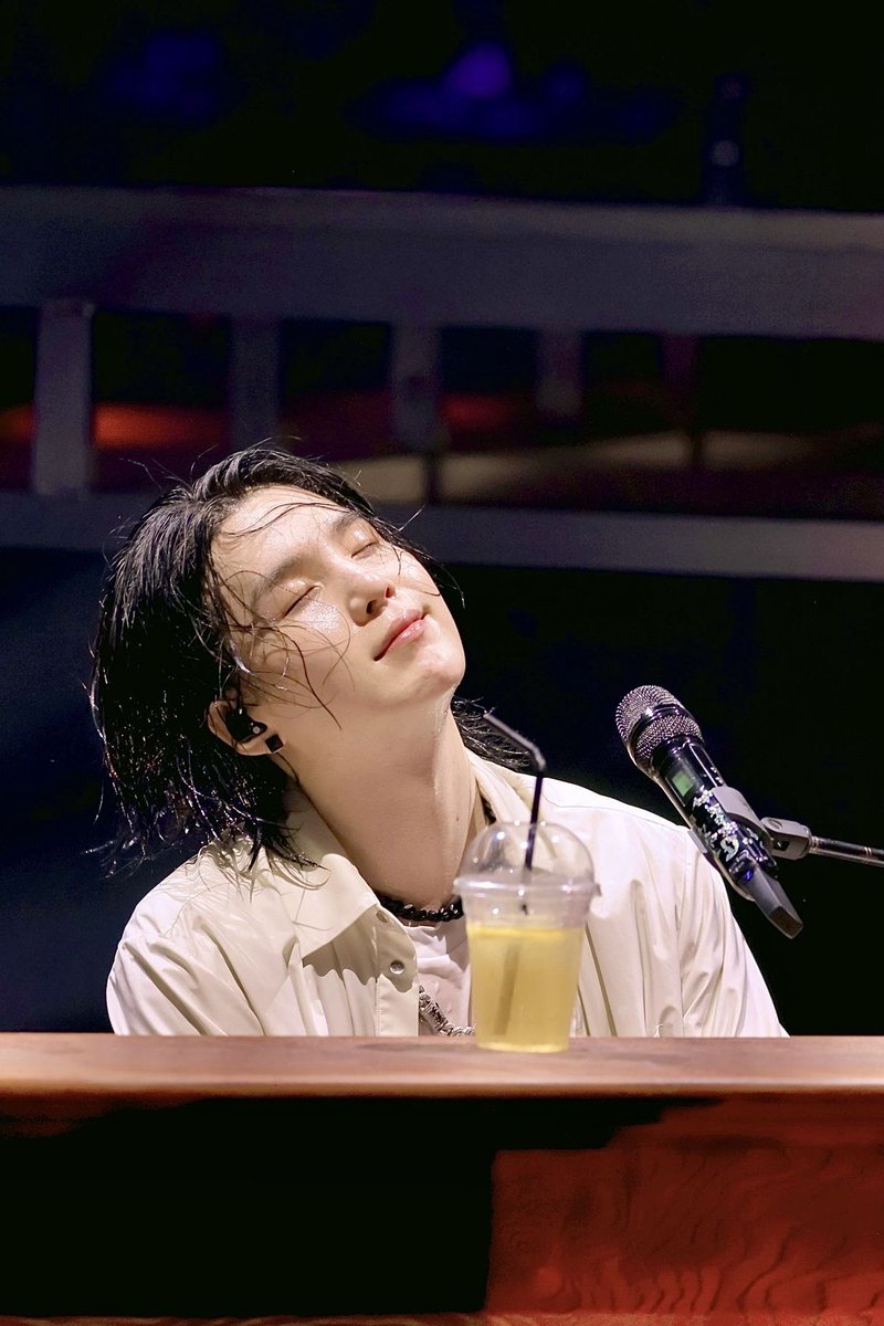 _suga_loveme's tweet photo. 🥹🫳🏻🫳🏻 https://t.co/Gslt5ghRFk