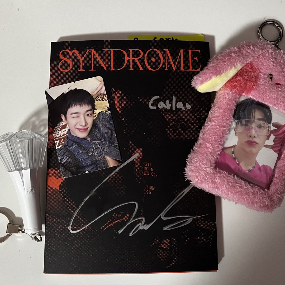 aIIboutluv's tweet photo. so grateful for wonho and everything he has done for wenee thank you again @official__wonho 🤍 https://t.co/VzK8g1XyJI