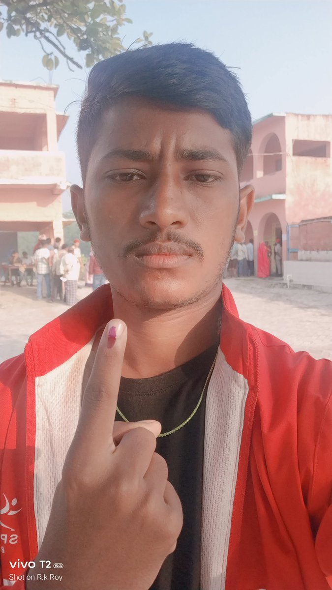 Rk_Roy18's tweet photo. मैंने अपना Vote दे दिया है l
उम्मीद है कि इससे बिहार का विकास होगा l 
#BiharElection2025 https://t.co/iPGdy8Hfui