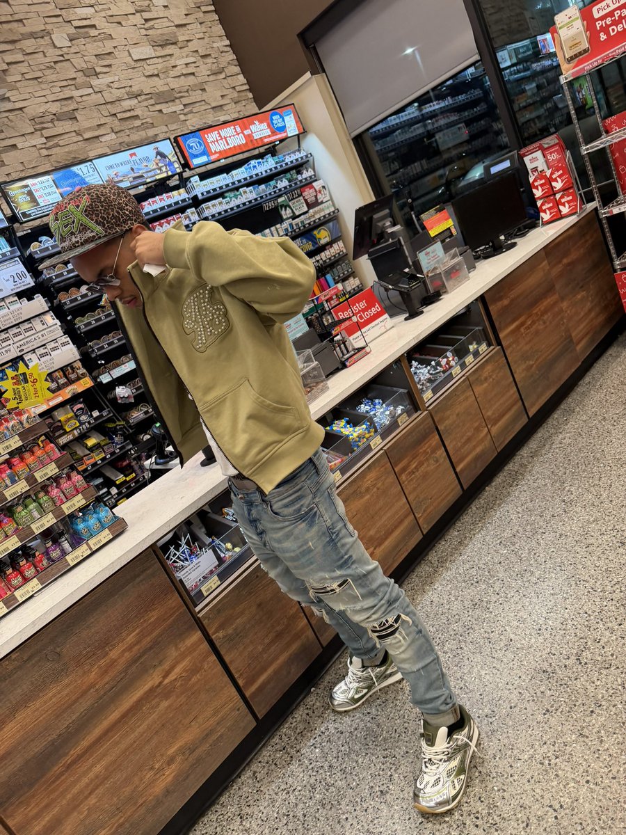 1primeee's tweet image. Why Would I Pay 4 SEX