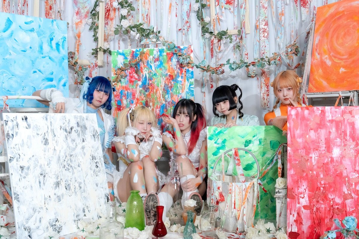 /
Zenbu Kimi no Sei da: Listeners Essentials 🌟
\

"Together, these tracks chart the evolution of Zenbu Kimi no Sei da., making for a perfect introduction to one of Japan’s most daring idol groups."

📰 Read more: dumplingbox.org/74678/zenbu-ki…

#ぜんぶ君のせいだ <a href="/zenbukiminosei/">ぜんぶ君のせいだ。</a>