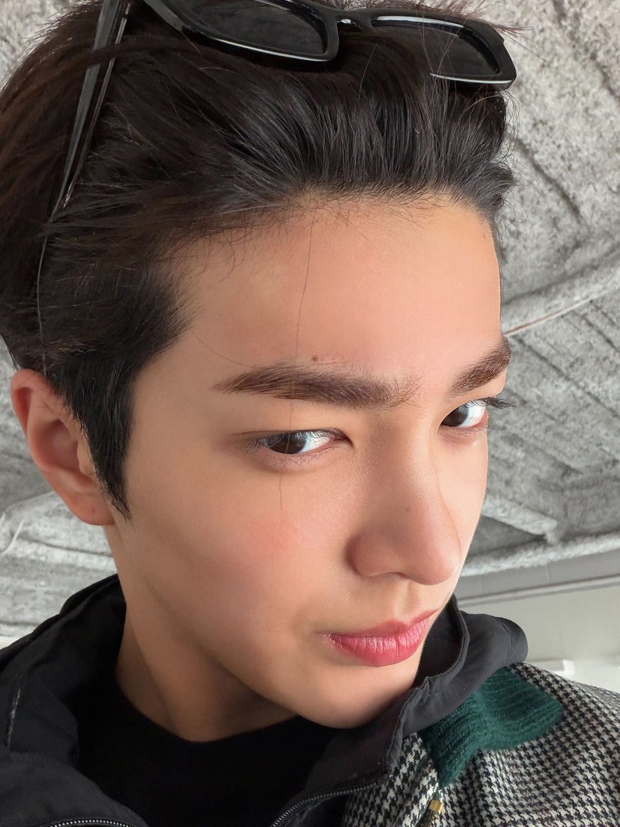 cortisinawvrse's tweet photo. [251106] WEVERSE UPDATE

🐶 : Untuk semua penggemar,
teriaklah!! 🎤🔥

Showcase hari ini seru banget!! ❤️‍🔥❤️‍🔥
Terima kasih sudah datang 🤟

(1)
#KEONHO #건호 #CORTIS #코르티스 #COLOR_OUTSIDE_THE_LINES #COTL https://t.co/R2kgn3cbmE