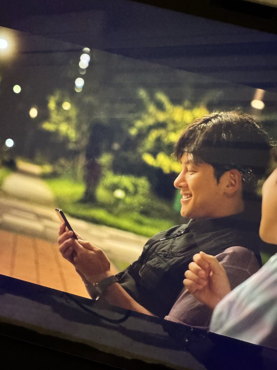 DraLizyta's tweet image. Viendo el regreso de mi Actor Coreano FAVORITO 
#jichanwook #manipulation