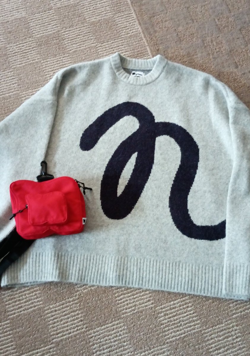 snow_rabbit24's tweet image. 風邪をひいて休んだおかげでNap受け取れました🥰
ニットの手触りが良すぎて永遠に触ってられる❣️
早く着てお出かけしたいな☺️
Nissyは元気かな？

#Nissy
#Naptime 
#Nap