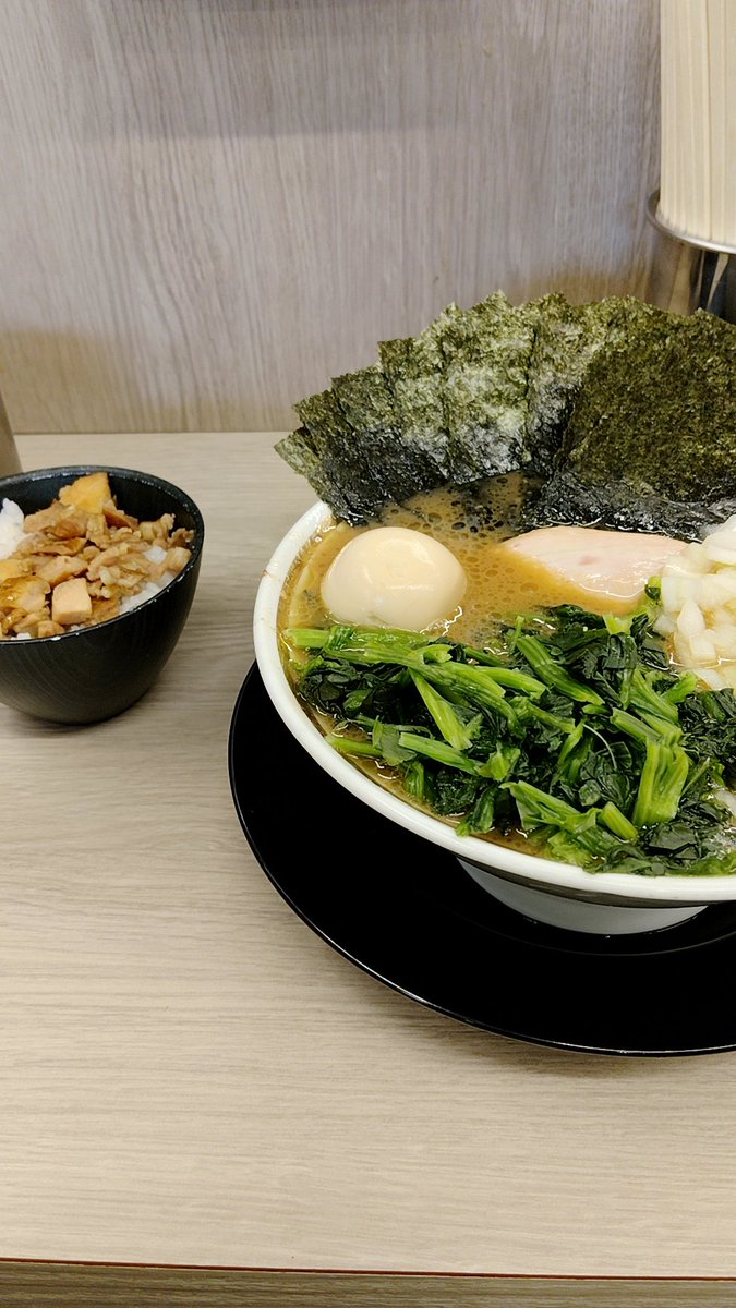 との丸家 丼ぶり セット 越谷市「との丸家 越谷店」学割にお子様は無料