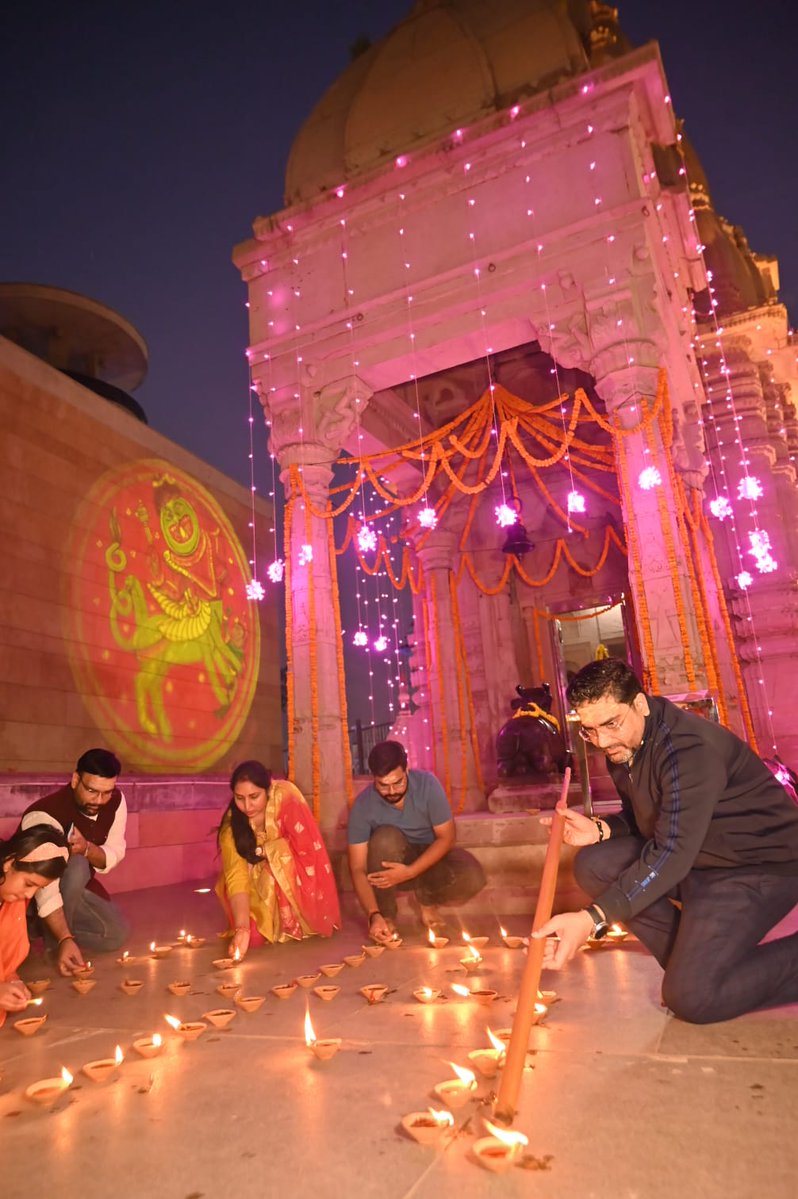 परेषां  च  तथा  दोषं  न  प्रशंसेद्विचक्षणः । 
विद्वेषेण तथा ब्रह्मन् श्रुतं दृष्टं च नो वदेत् ॥ ७९
(श्रीशिवमहापुराण, अध्याय 13)
अर्थात्: विद्वान्‌ को चाहिये कि वह दूसरों के दोषों का वर्णन न करे। द्वेष वश दूसरों के सुने या देखे हु छिद्र को भी प्रकट न करे।