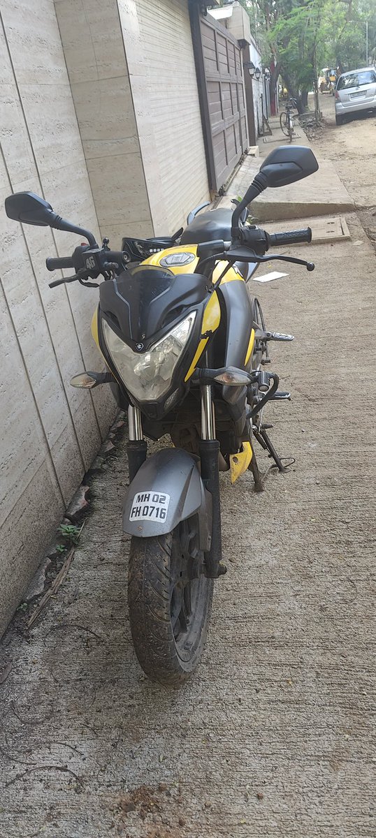 WhatDaffaq's tweet photo. 🚨 @MTPHereToHelp

Every morning, I take my kids to school through this walkway, and despite repeated requests, these bikes are constantly parked on the pedestrian path, blocking safe access.

Please take strict action and impose fines on the owners of these vehicles. https://t.co/nkcrTEBQvr
