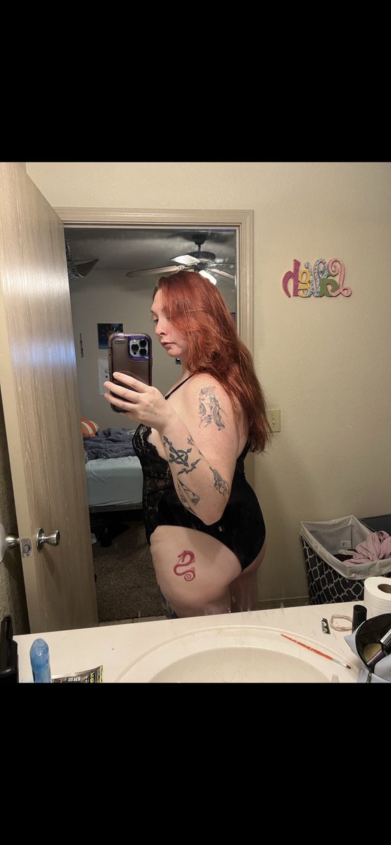 RubyFlowerXXX's tweet photo. New content out now! 😘 https://t.co/4lsAeNzhk5 https://t.co/IIhXTZbXL4