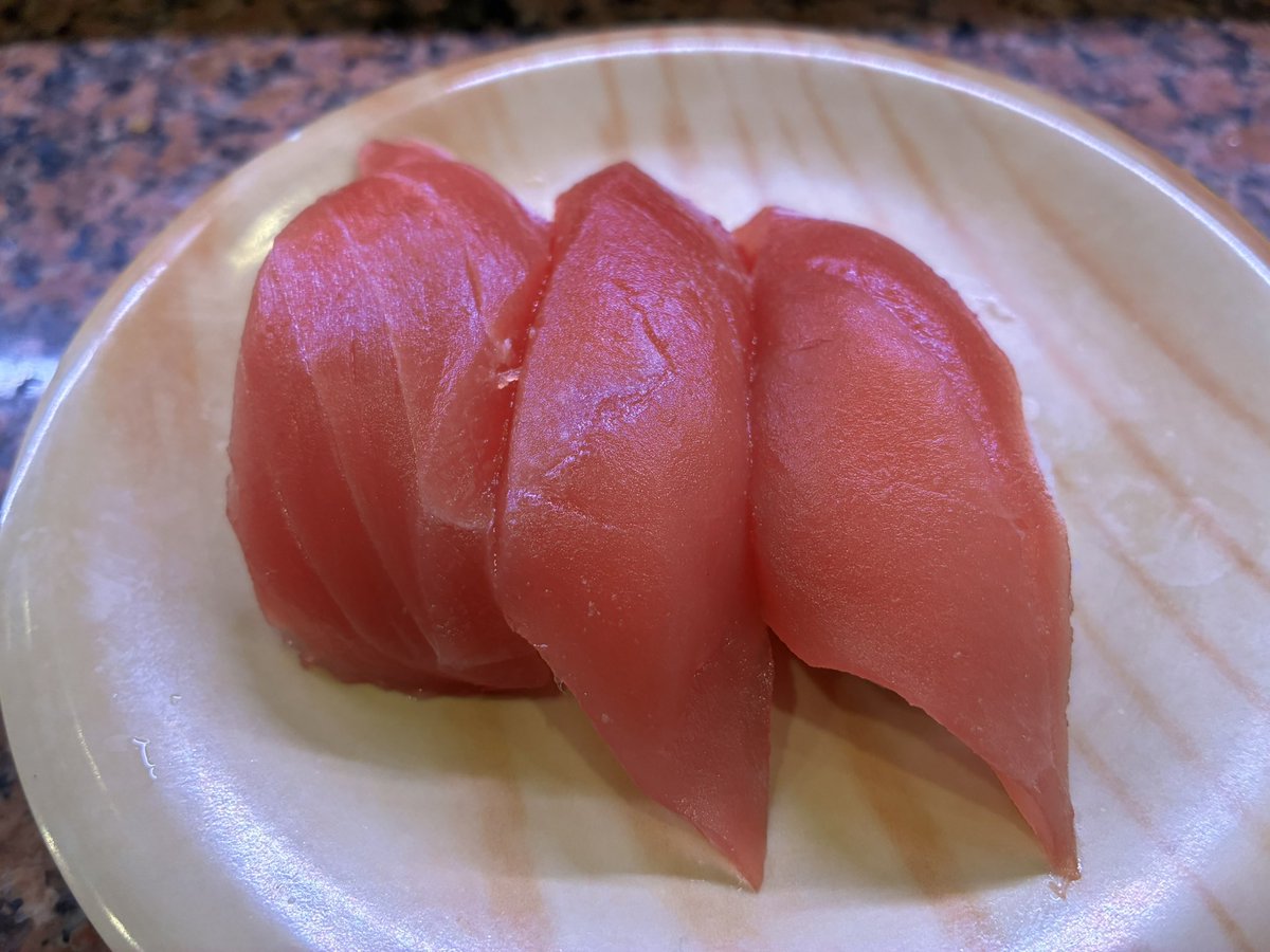 kenki_kids's tweet photo. 伊勢佐木町の助六寿司でランチ😋
この界隈の寿司店では断トツの美味さとコスパ。 https://t.co/pYoFDzH5fu