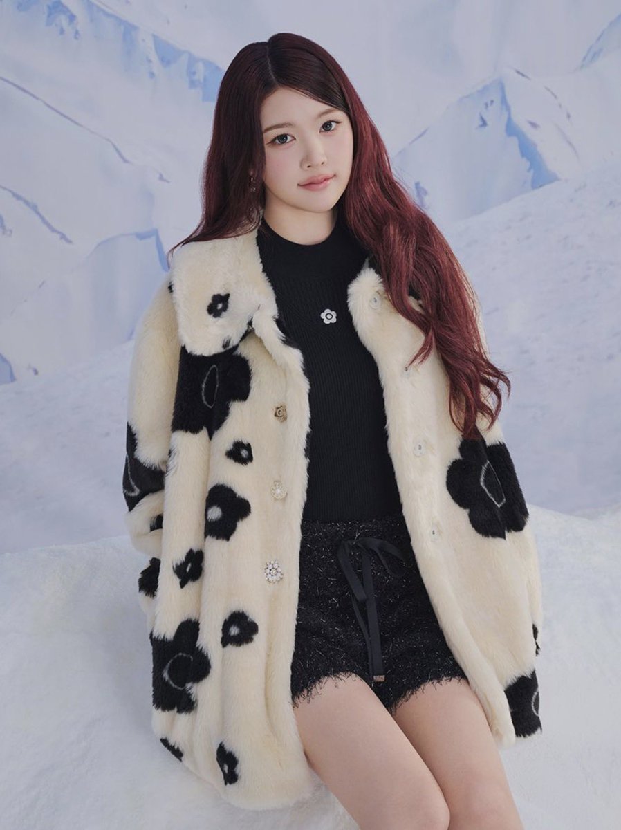 ROHANAGLOBAL's tweet image. [PHOTO] 251106 #A_NA for LILY BROWN × MARY QUANT