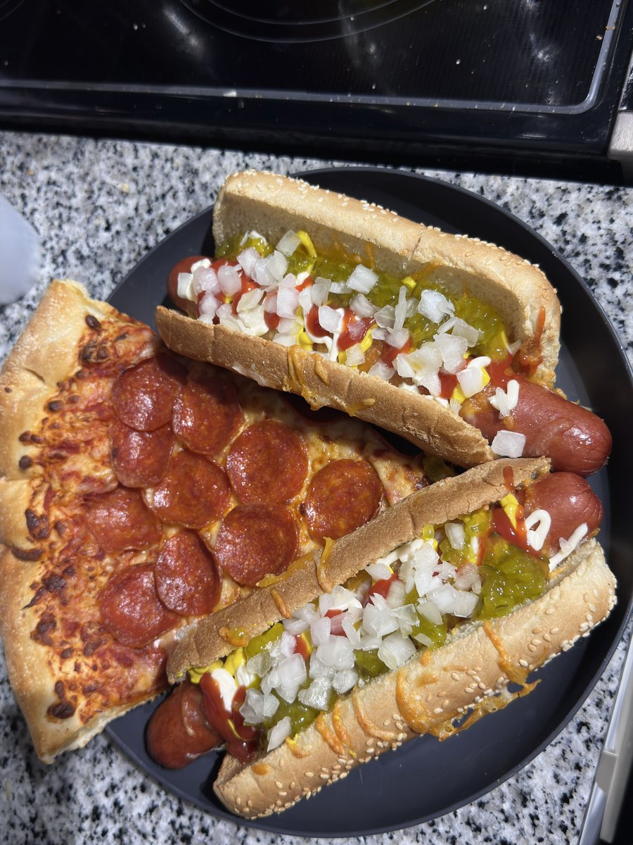 when i say i want a threesome
this is what i mean