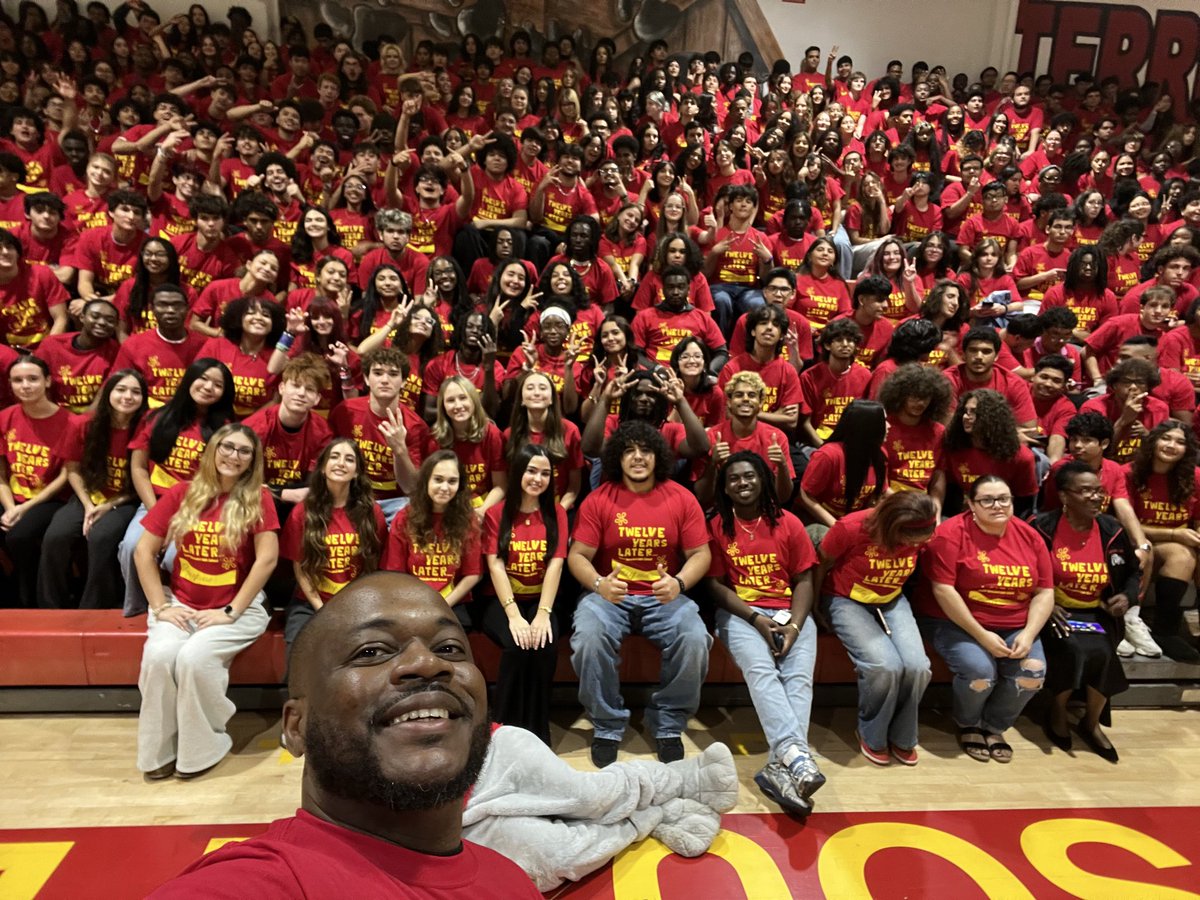 South Broward High tweet media