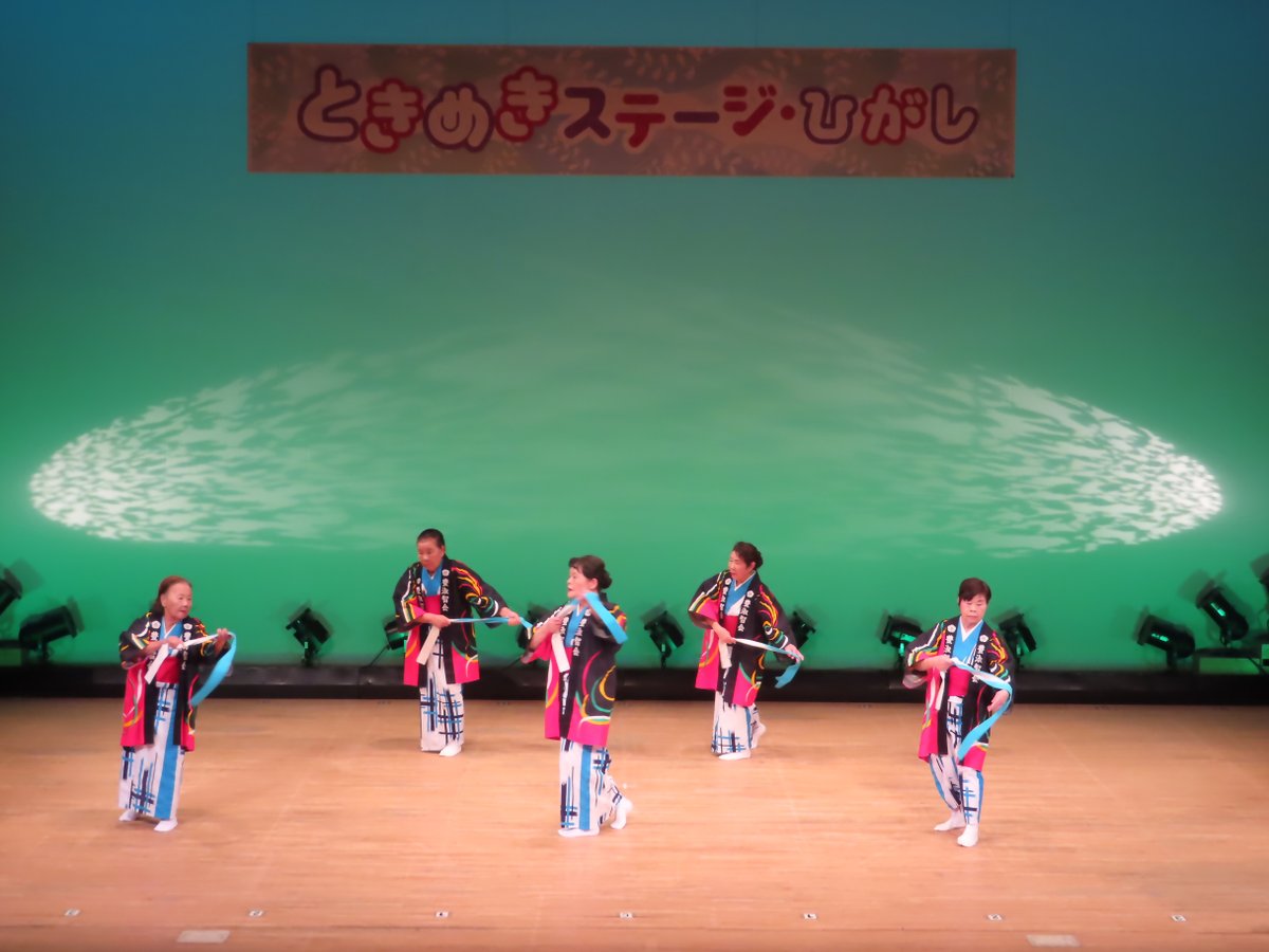 ときめきステージ・ひがし出演予定の砂田橋民踊同好会の皆さんのメッセージです！
砂田橋会館の設立と同時に、文化活動として結成しました。以後30年あまり活動をしています。
団員募集中しています！