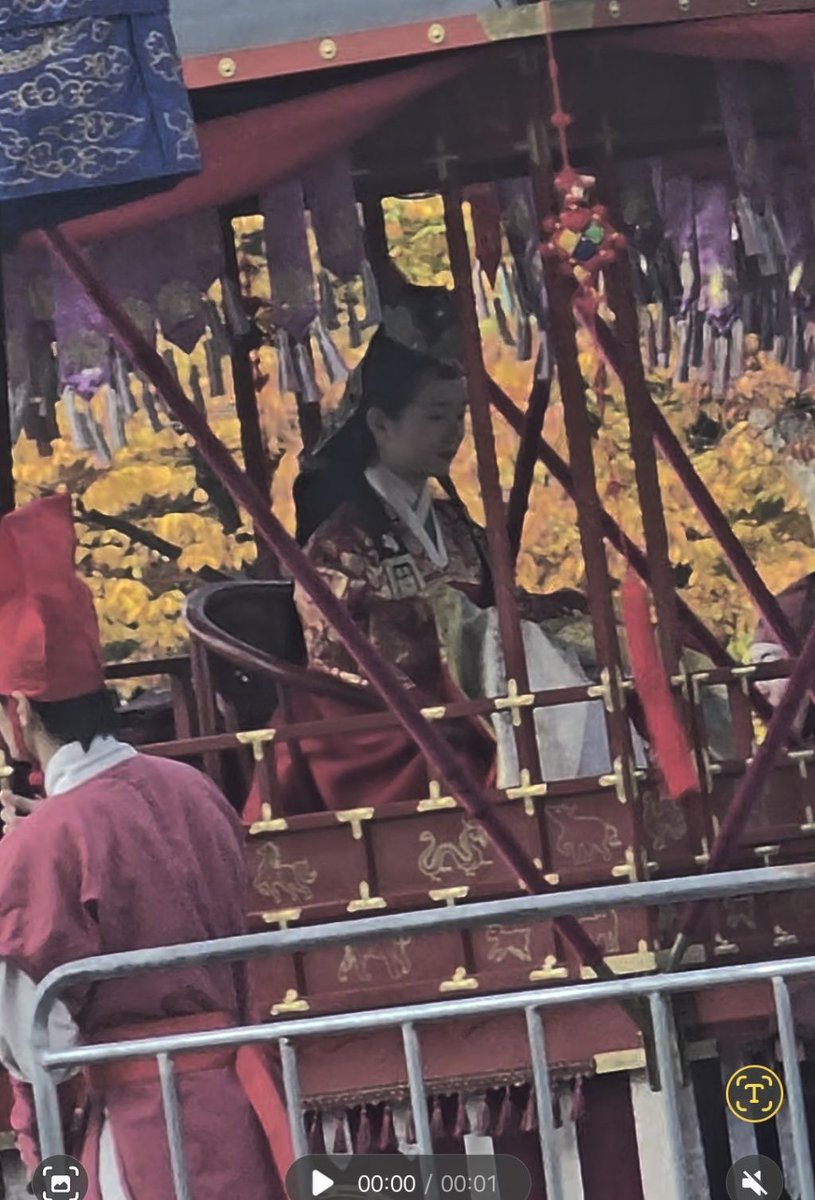 iu_thestandard's tweet image. 😱