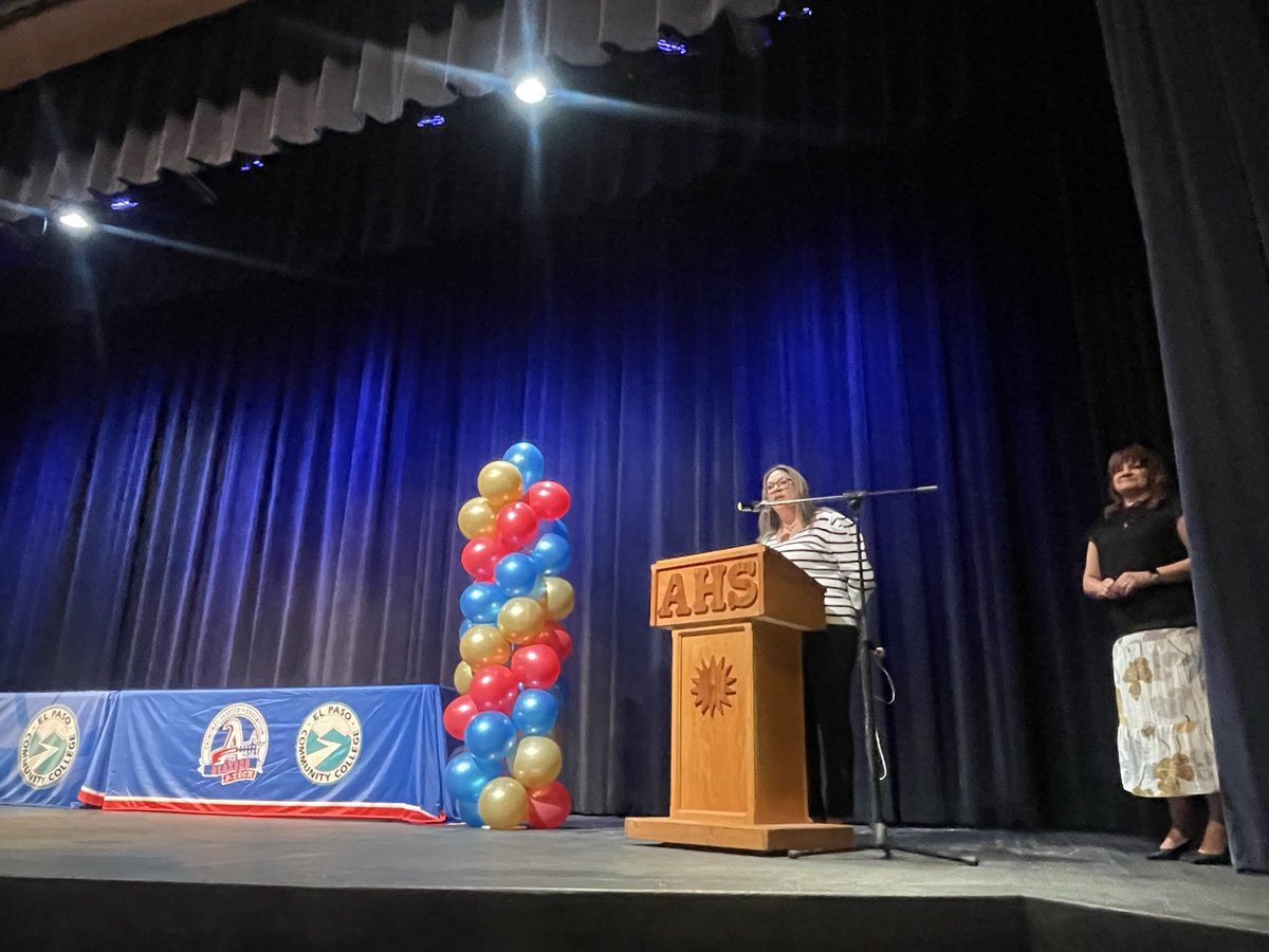 AHSLaw_Justice's tweet image. The first pinning ceremony for the P-TECH advanced academy represent a promising beginning for students pursuing careers in CJ and Ed . With strong support from Director Ortiz, Dr. Lozano and Ms. Ramirez, the future looks bright for these scholars!
#BlazerNation
#SISD