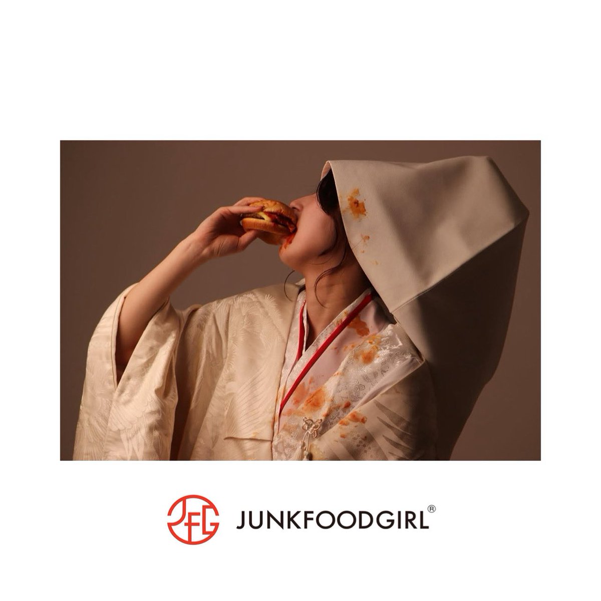 twigrapher's tweet image. 【大事な拡散希望】2026年5月にニューヨークで個展開催が決定いたしました。今まで４年撮ってきたテーマ #JUNKFOODGIRL で世界に挑戦します。…