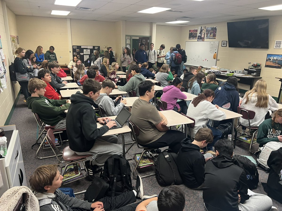 Full house Interact meeting.  Guest speaker Stacy Cianciolo explained the work at Songyard Farms LLC. We look forward to collaborating w/ them.
<a href="/AHS_DrPach/">Ashley Pach</a> 
<a href="/DrPMilcetich/">Paul Milcetich</a>