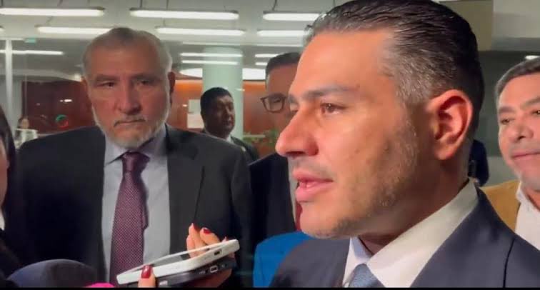 <a href="/Mialygosa/">Mia 🍋</a> En vez de combatirlos, los hacemos senadores!
