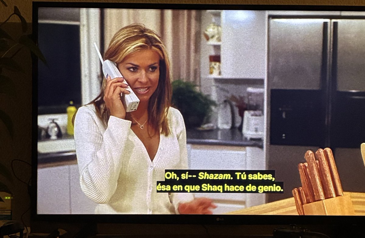 ger_ms's tweet photo. El efecto “mandela”  que mejor recuerdo, es en la película de Scary Movie 1. Donde mencionan que la película donde sale Shaq es Kazaam … y no Shazam. Misterio resuelto, lo escribieron mal con sub en español. https://t.co/jMpo0INOpS