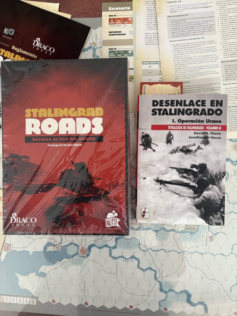 chitpuller's tweet image. Entrando en la batalla de Stalingrado de la mano de @DracoIdeas con el Stalingrad Roads y la lectura de Desenlace en Stalingrado escrito por Glantz y editado por @DespertaFerro